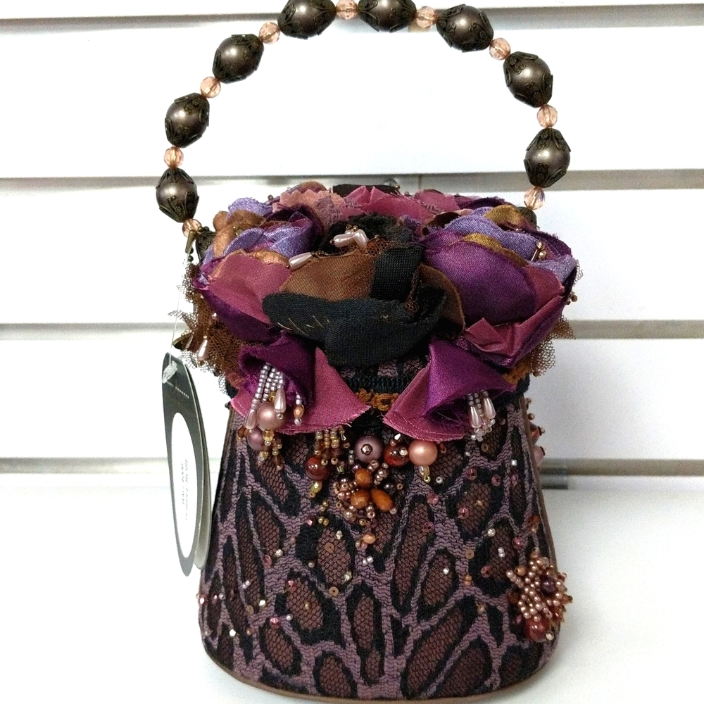 Mary Frances bag - Picture 2 of 7